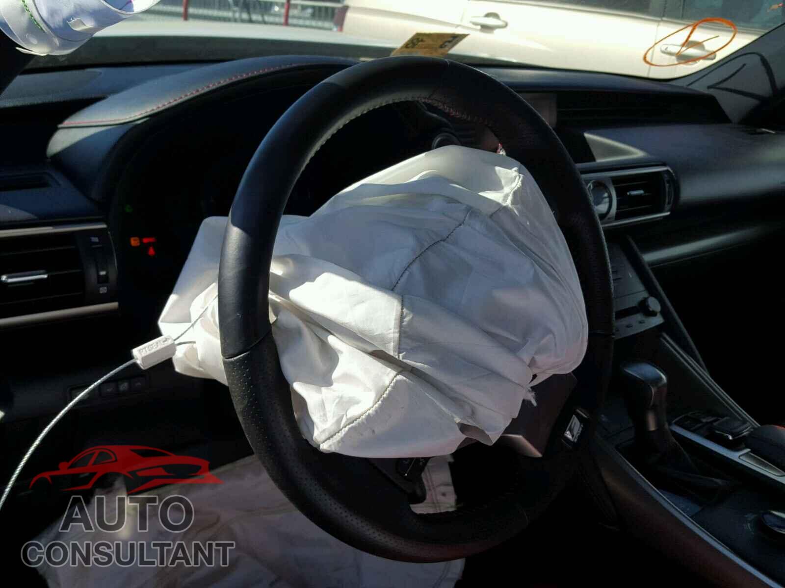 LEXUS IS 2017 - JTHCM1D26H5021662