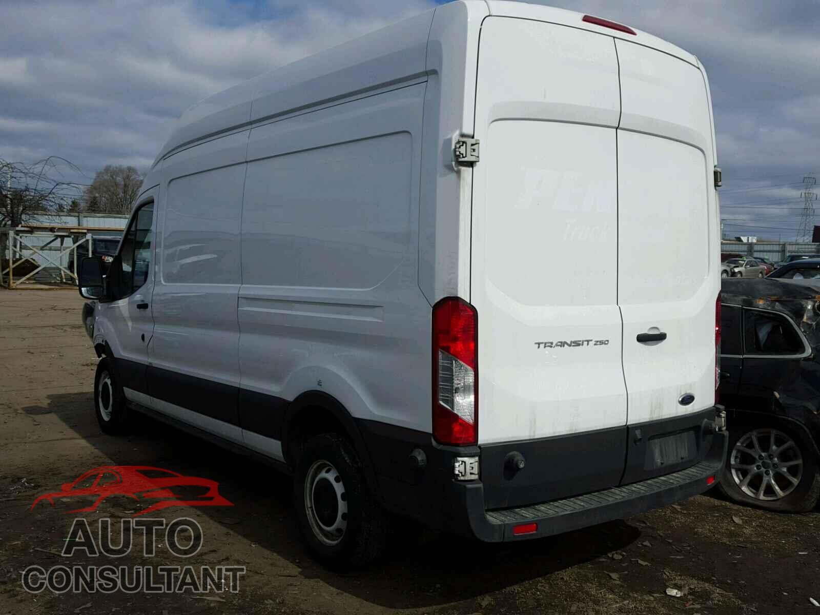 FORD TRANSIT CO 2017 - 1FTYR2XM2HKA58415