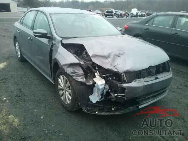 VOLKSWAGEN PASSAT 2015 - 1VWAT7A35FC040902