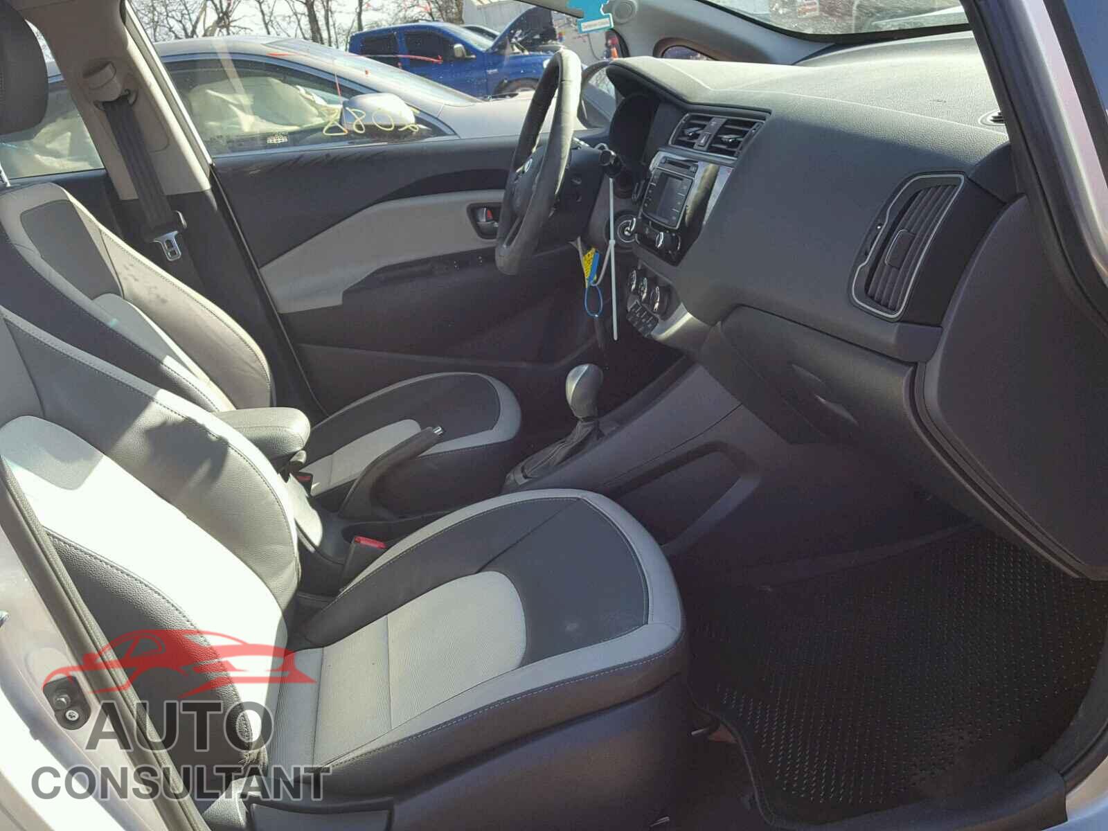 KIA RIO 2017 - KNADN5A37H6036217