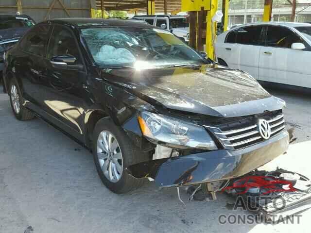 VOLKSWAGEN PASSAT 2015 - 1VWAT7A38FC048511