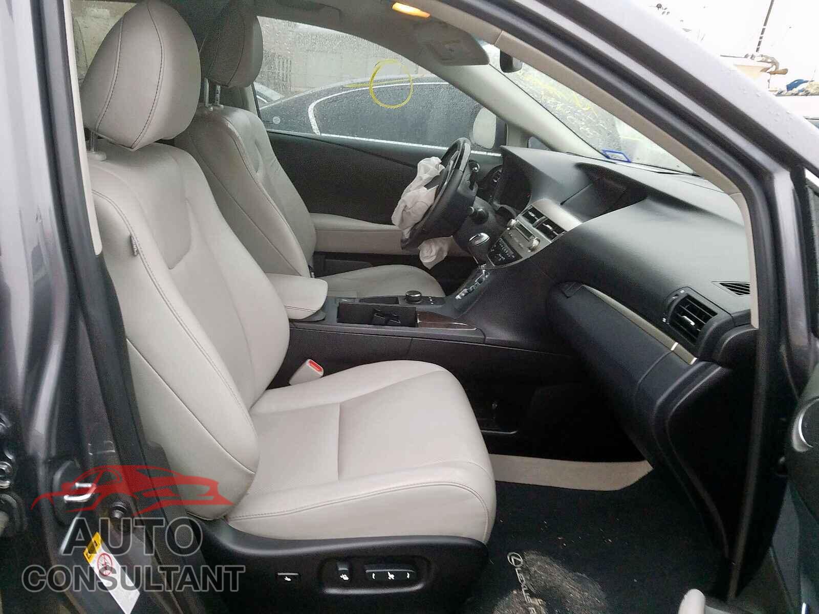 LEXUS RX350 2015 - 1VWMA7A37KC002004