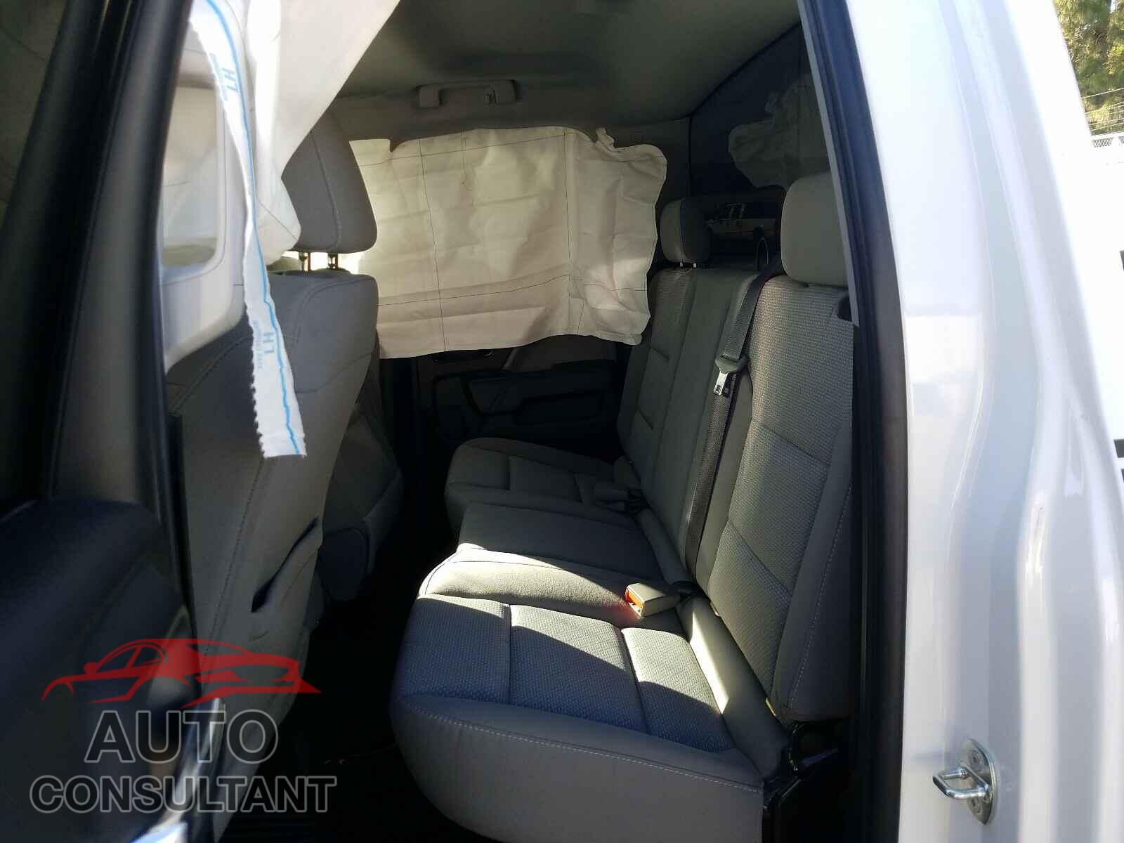 CHEVROLET SILVERADO 2017 - 1GCRCPEC4HZ147018