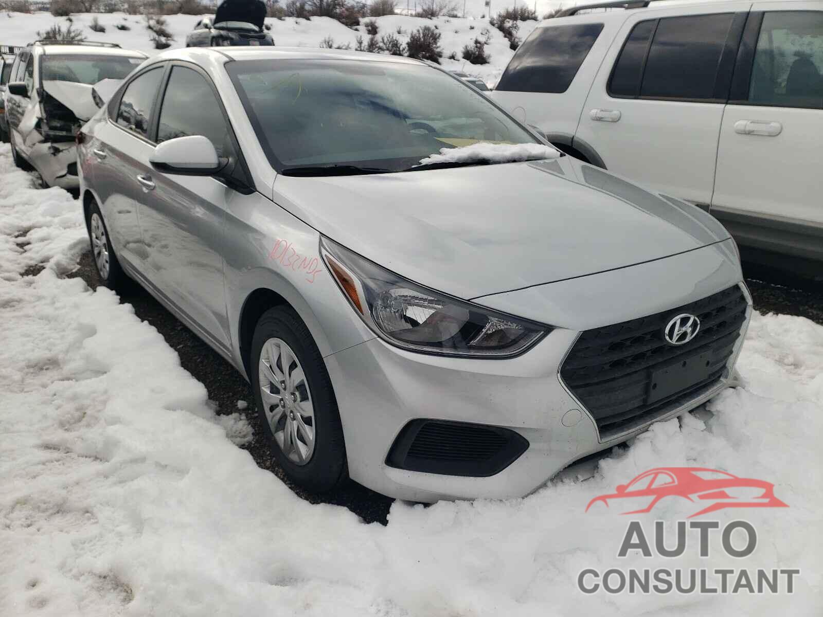 HYUNDAI ACCENT 2018 - VNKKTUD30GA068242