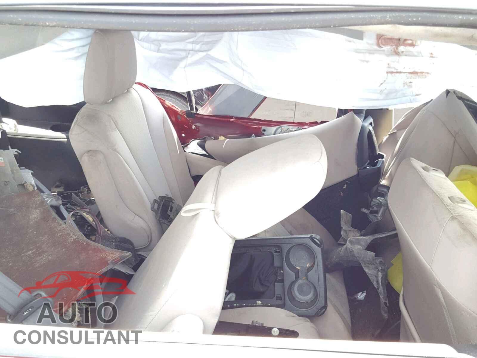 MAZDA 5 2015 - JM1CW2BL8F0182389