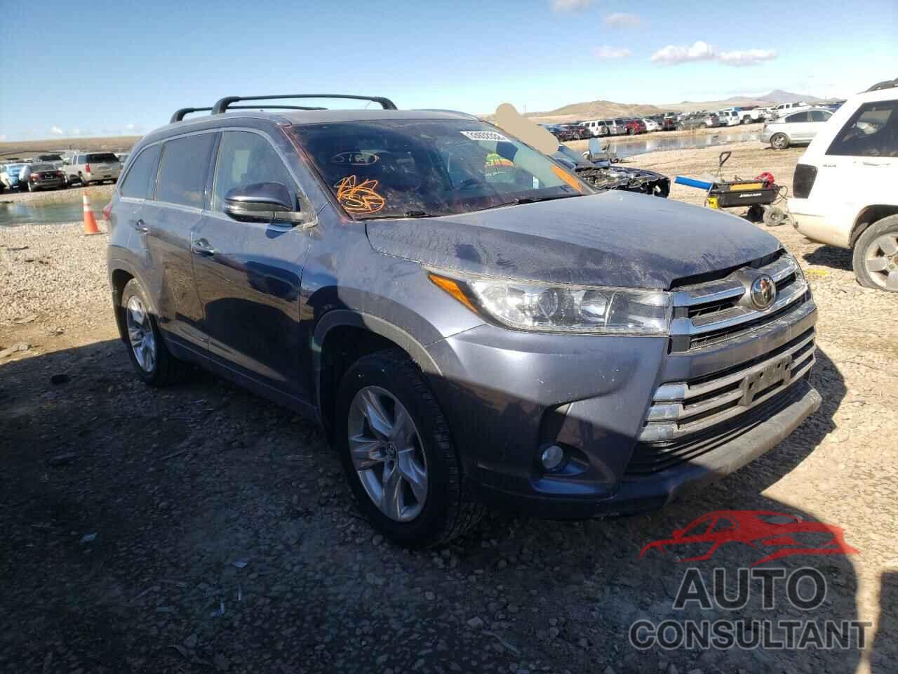 TOYOTA HIGHLANDER 2018 - 5TDDZRFH9JS882549
