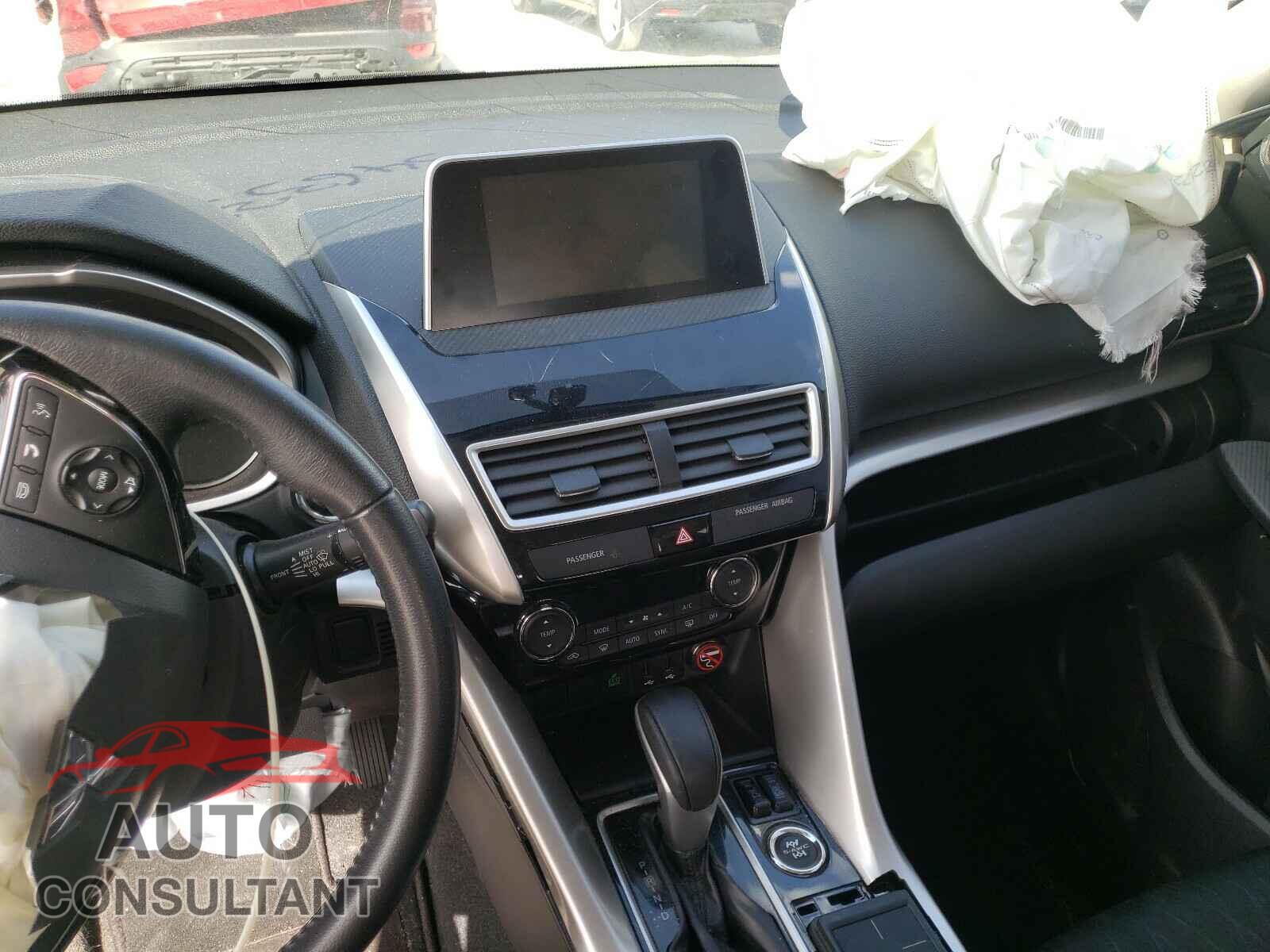 MITSUBISHI ECLIPSE 2018 - JA4AT5AA4JZ068115