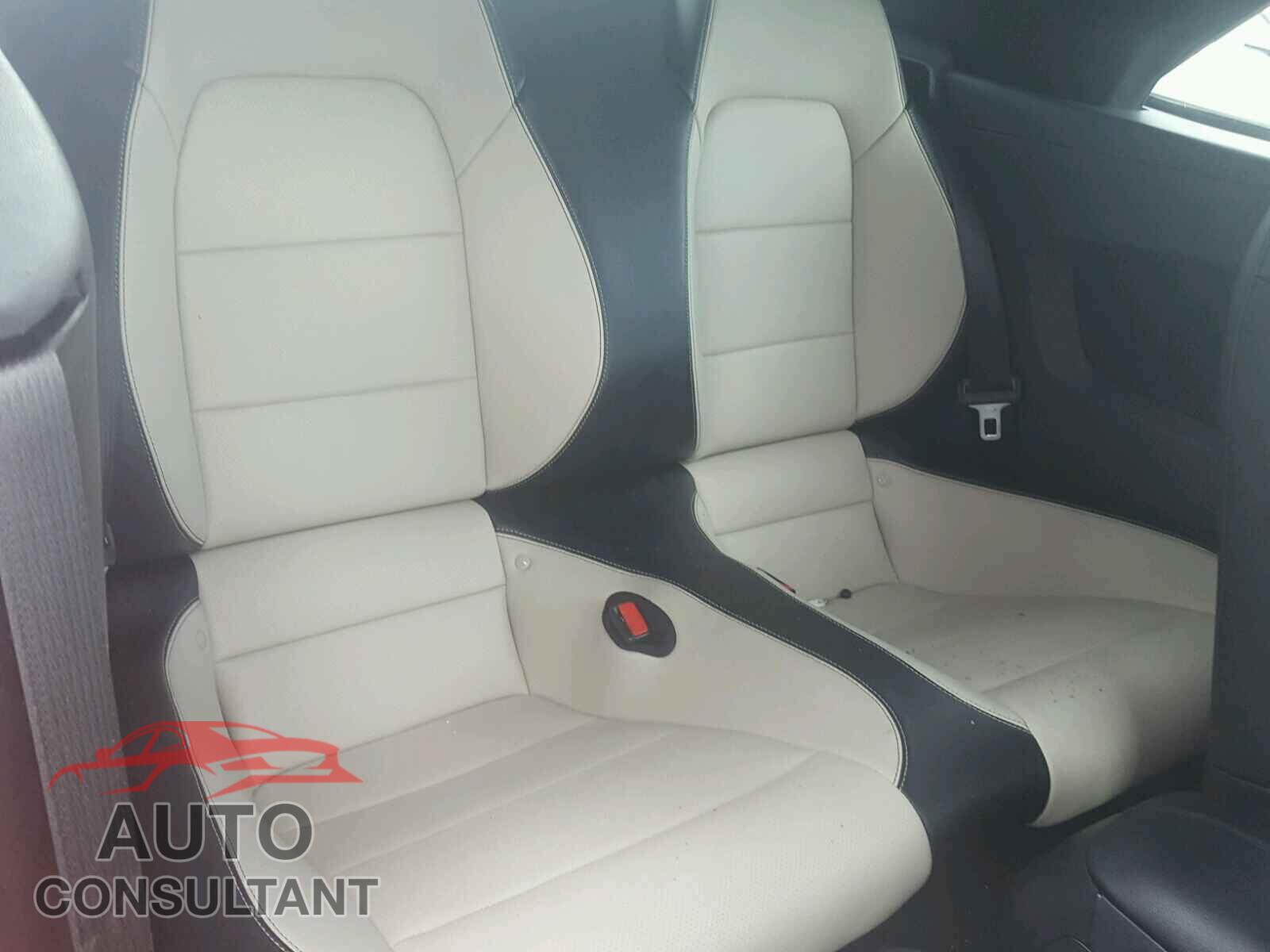 FORD MUSTANG 2016 - 1FATP8UH1G5250812