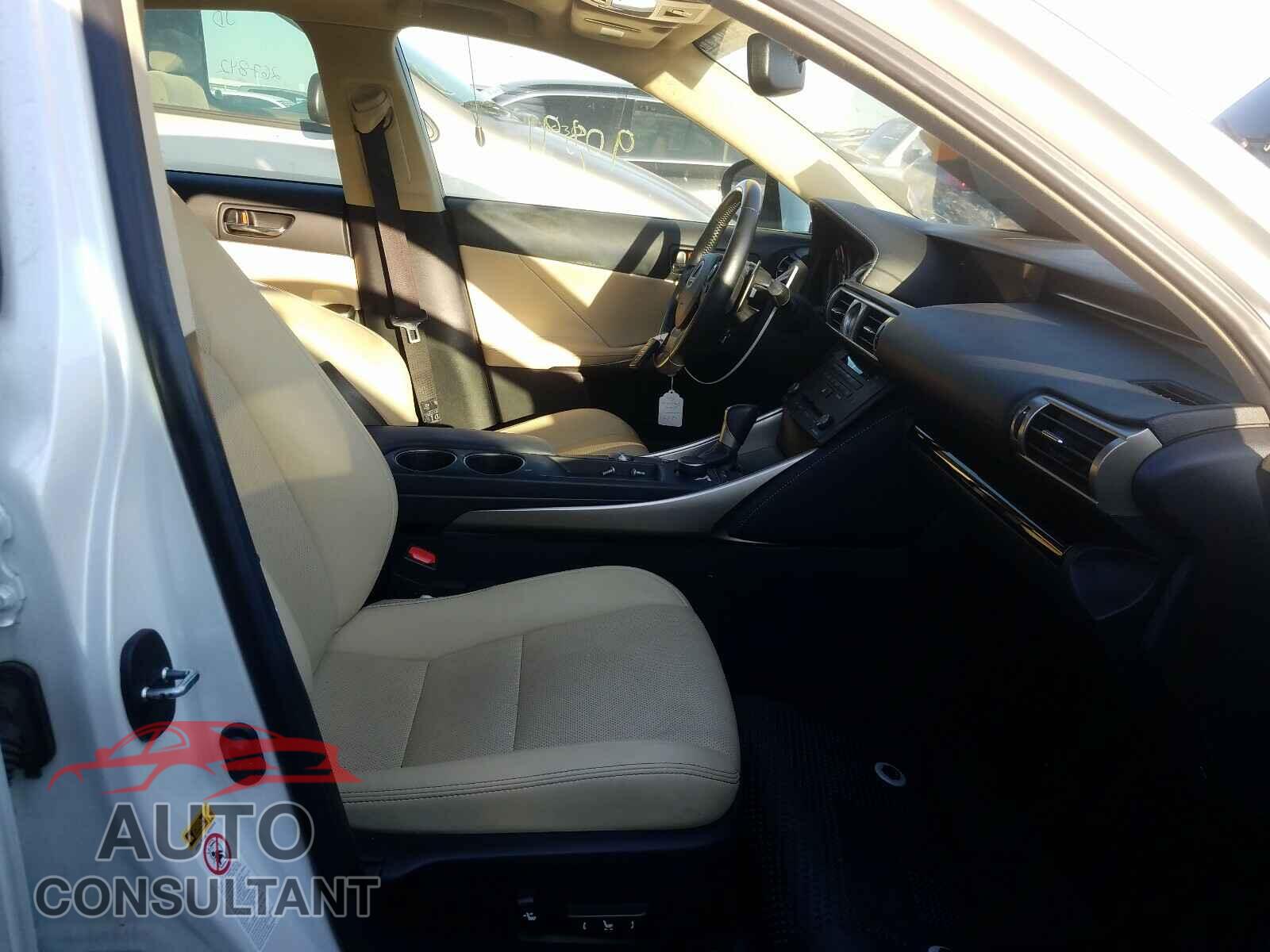 LEXUS IS 2016 - JTHBA1D23G5016471