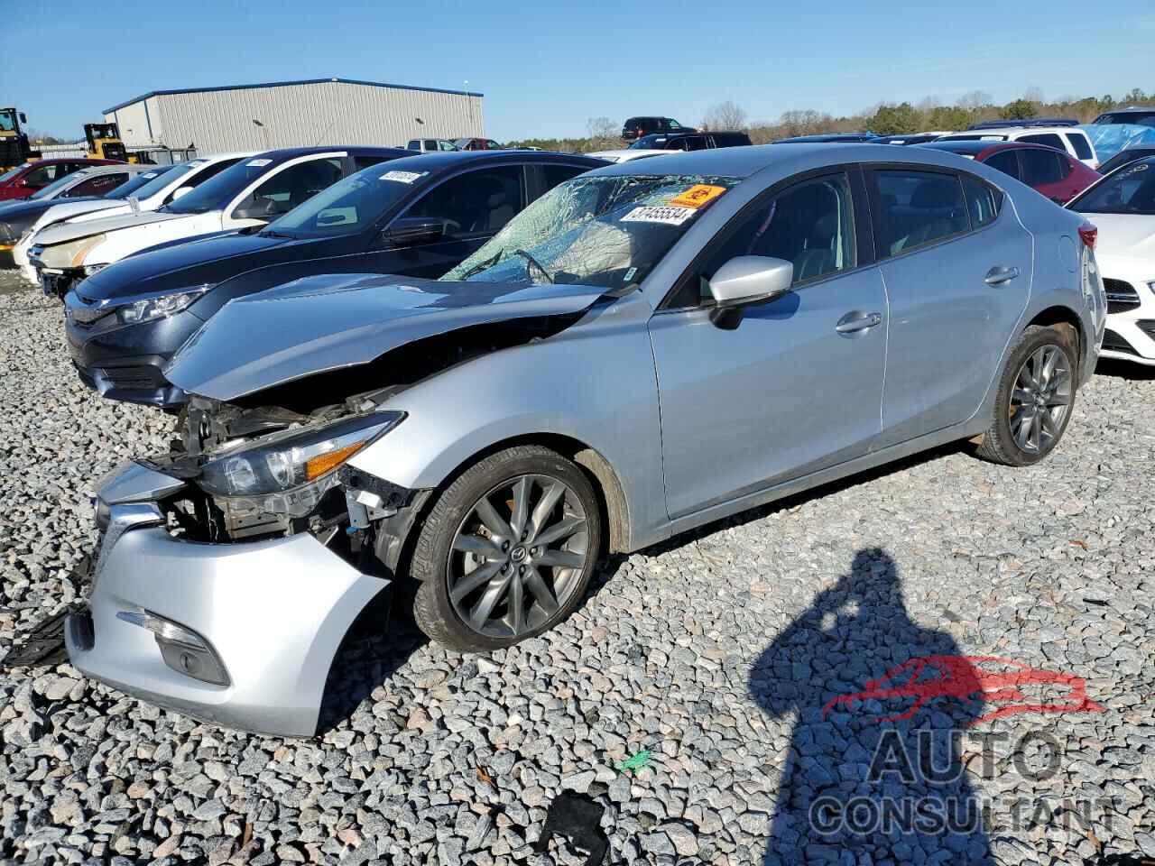 MAZDA 3 2018 - 3MZBN1V33JM202538