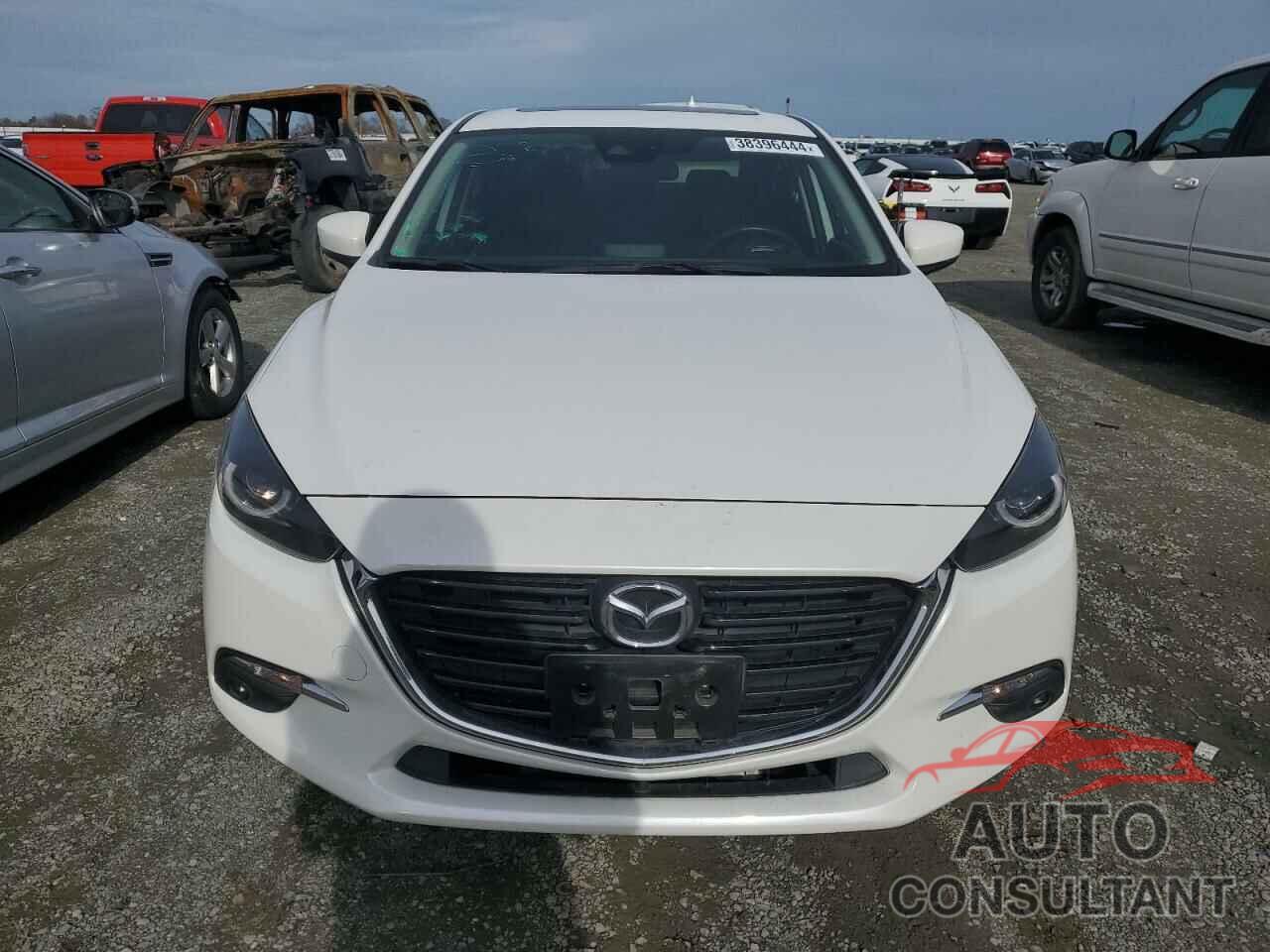 MAZDA 3 2018 - 3MZBN1W34JM253013