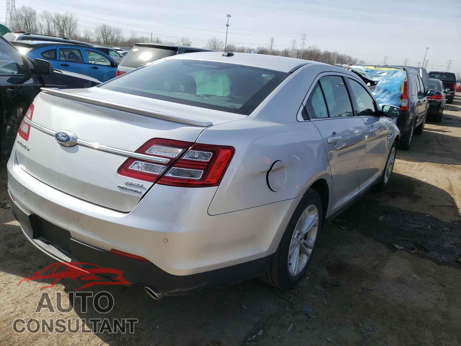 FORD TAURUS 2017 - 1FAHP2E84HG127660