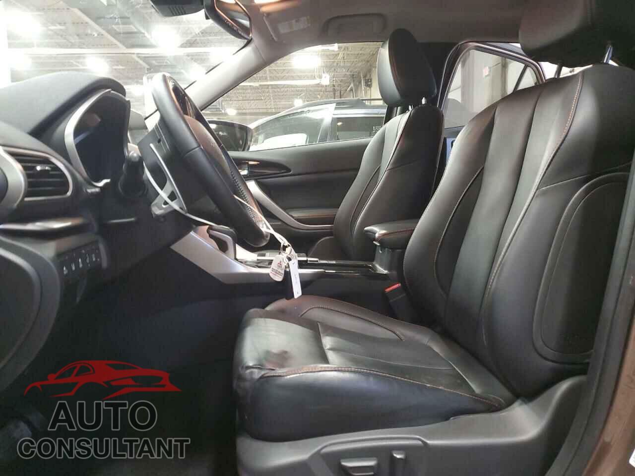 MITSUBISHI ECLIPSE 2018 - JA4AT5AA6JZ041014