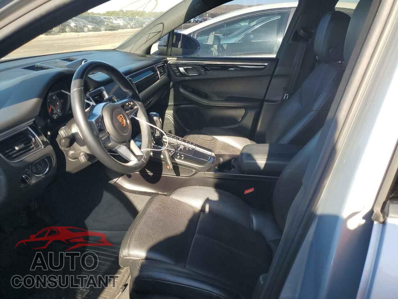 PORSCHE MACAN 2017 - WP1AA2A57HLB04355
