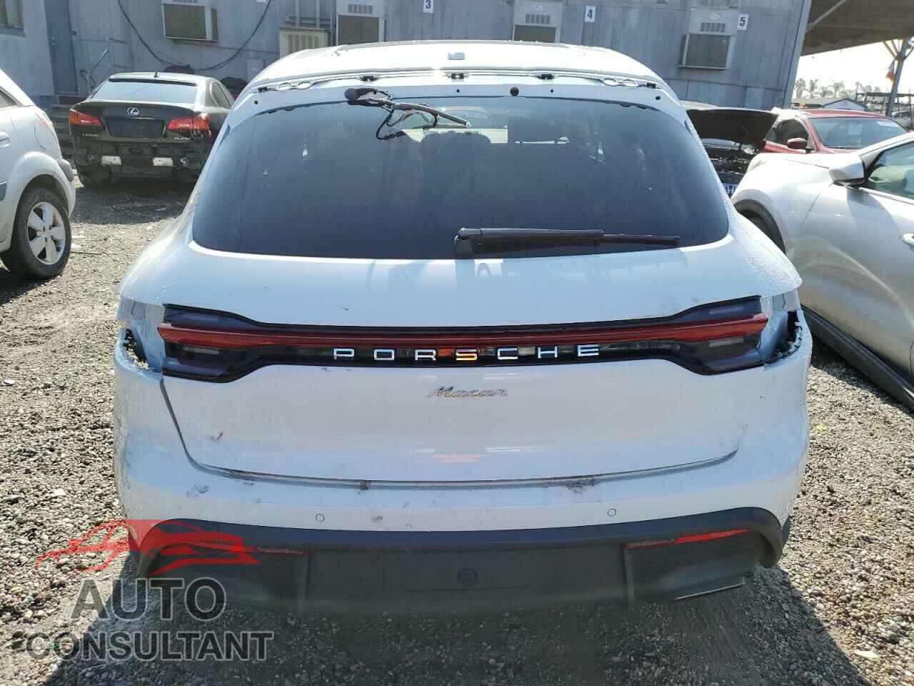 PORSCHE MACAN 2022 - WP1AA2A53NLB00931