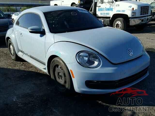 VOLKSWAGEN BEETLE 2015 - 3VWJ17AT7FM621922