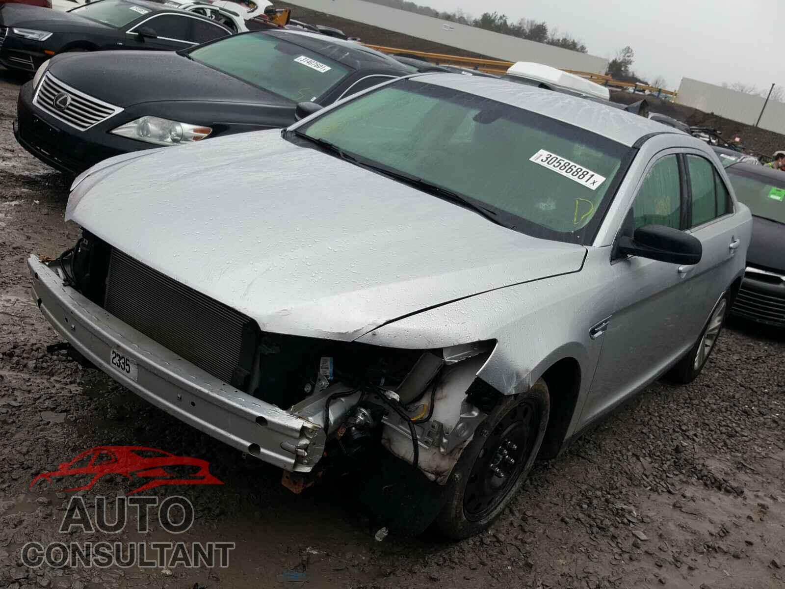 FORD TAURUS 2017 - 1FAHP2D85HG111212