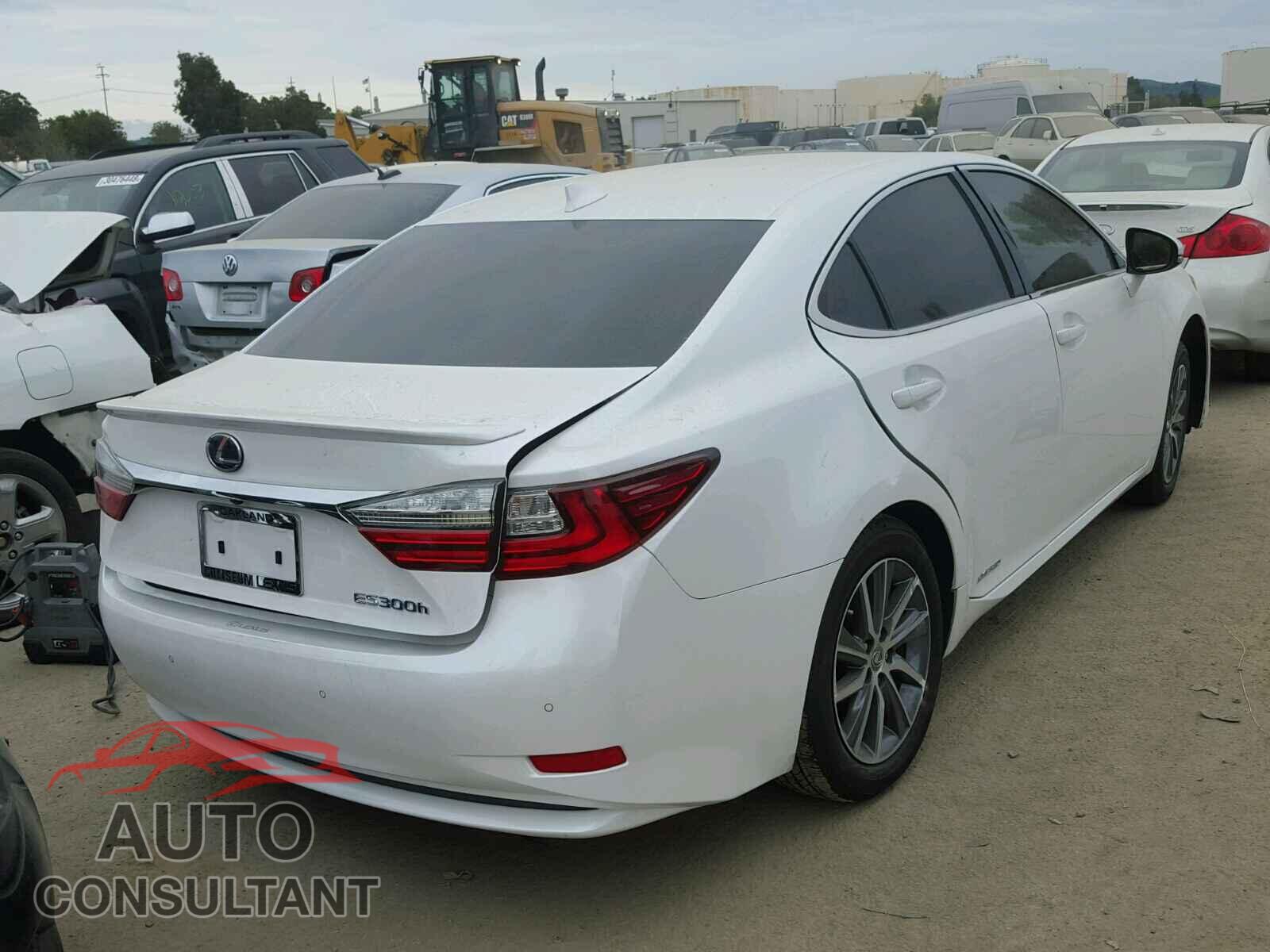 LEXUS ES300 2018 - JTHBW1GG2J2182496