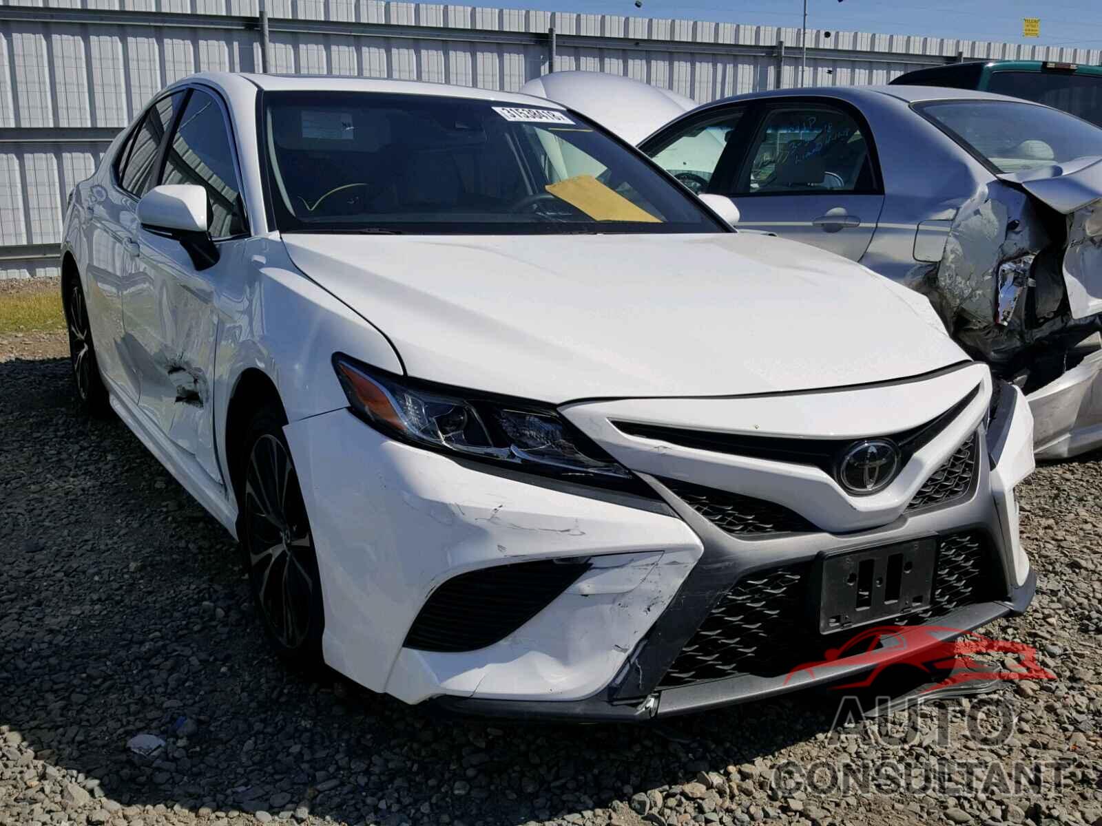 TOYOTA CAMRY 2018 - JTNB11HK8J3007114