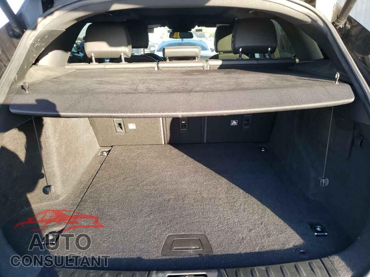 JAGUAR F-PACE 2018 - SADCJ2FX5JA273686
