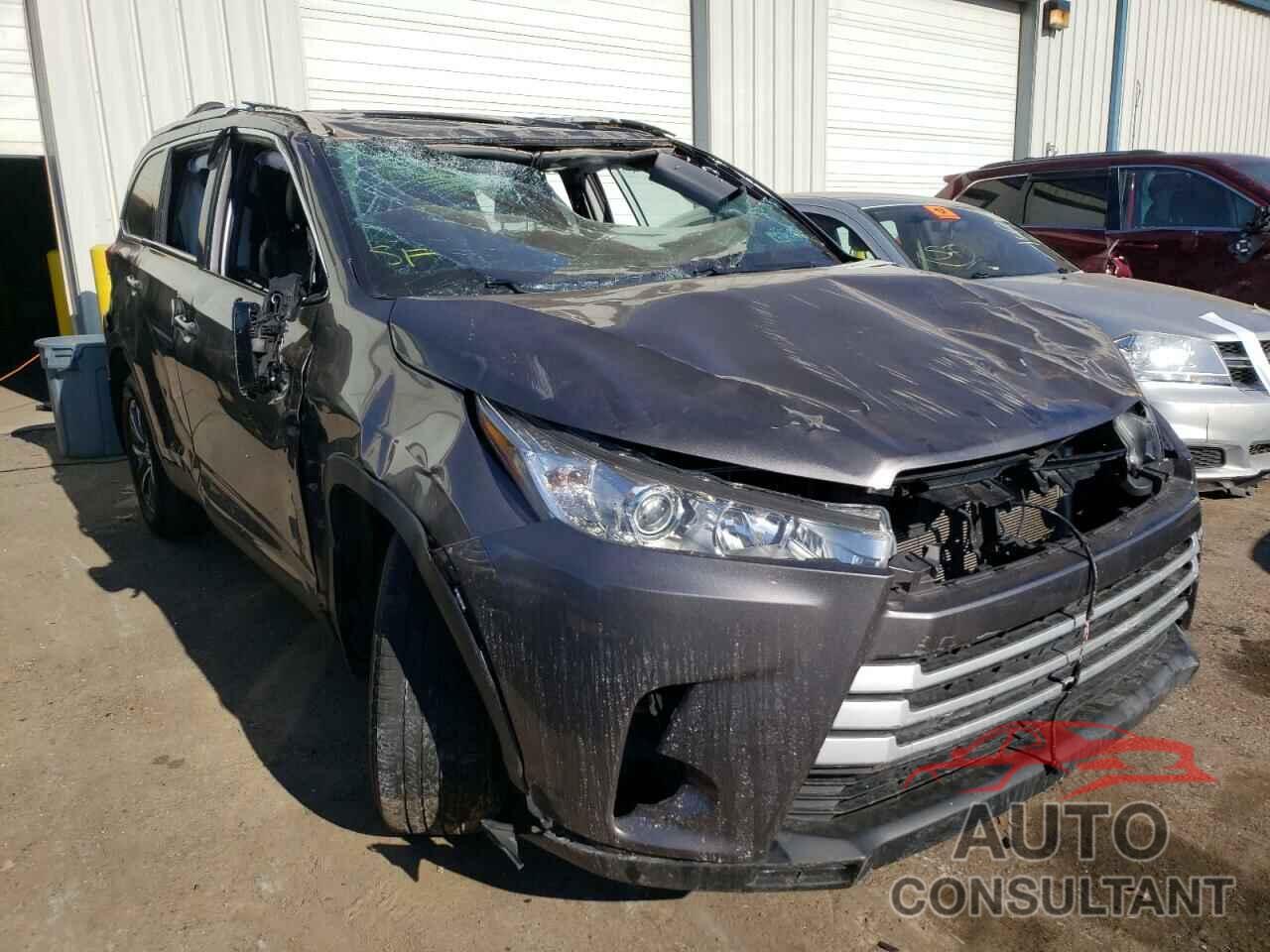 TOYOTA HIGHLANDER 2019 - 5TDJZRFH0KS615174