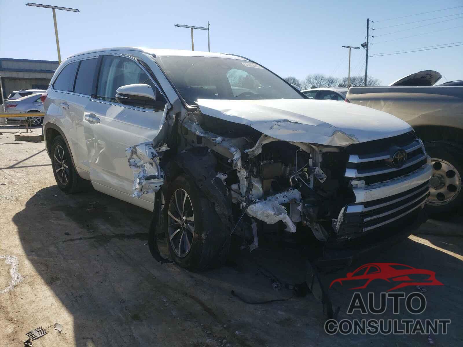TOYOTA HIGHLANDER 2017 - 5TDKZRFH2HS509600