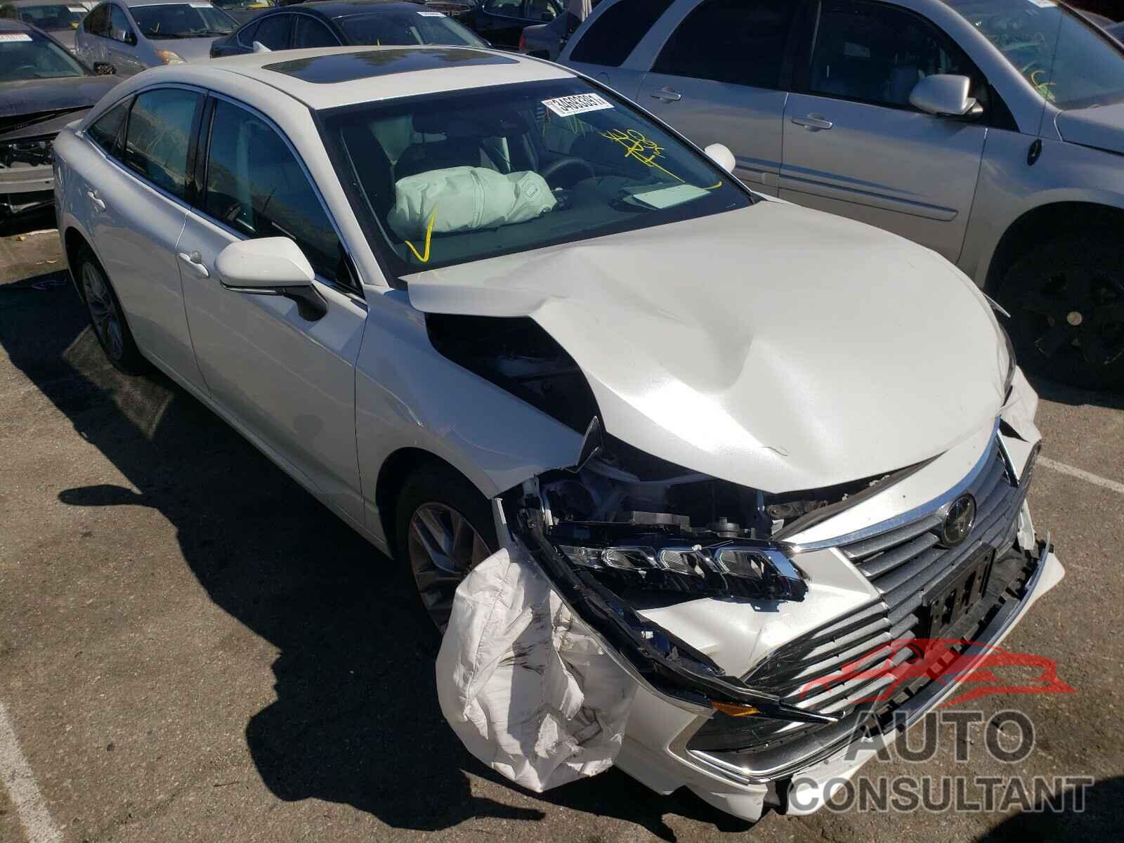 TOYOTA AVALON 2019 - 4T1BZ1FB5KU008289