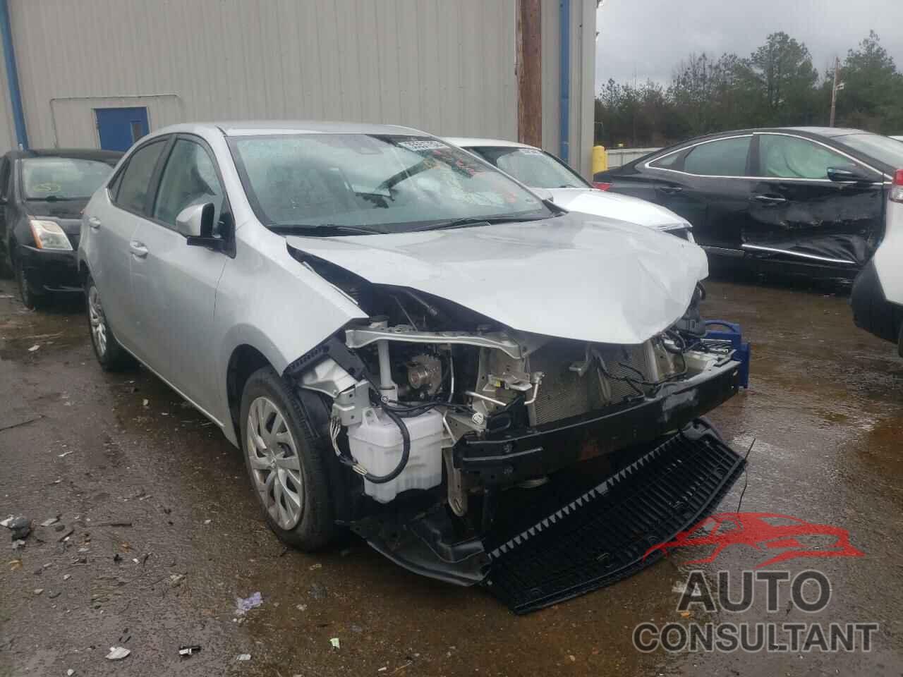 TOYOTA COROLLA 2018 - 5YFBURHE0JP835363