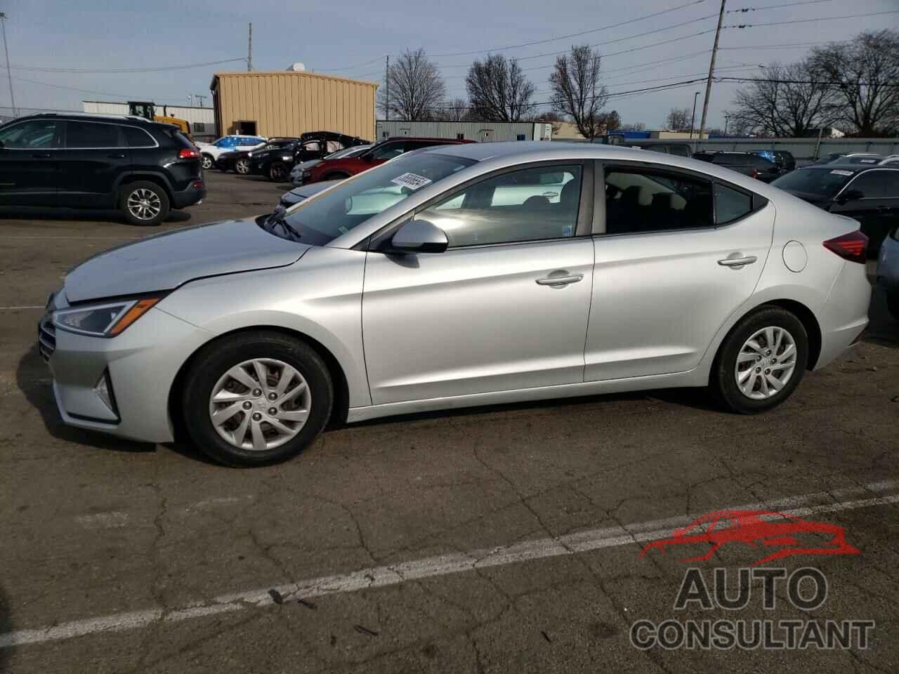 HYUNDAI ELANTRA 2019 - 5NPD74LFXKH495382