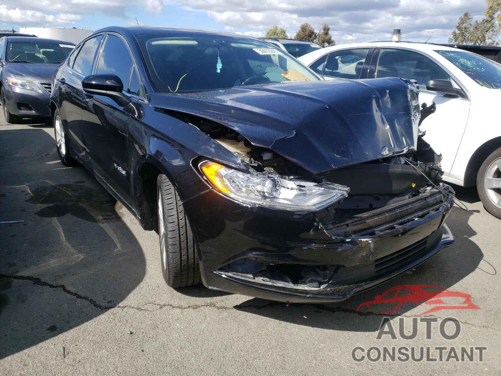 FORD FUSION 2018 - 3FA6P0LUXJR139984