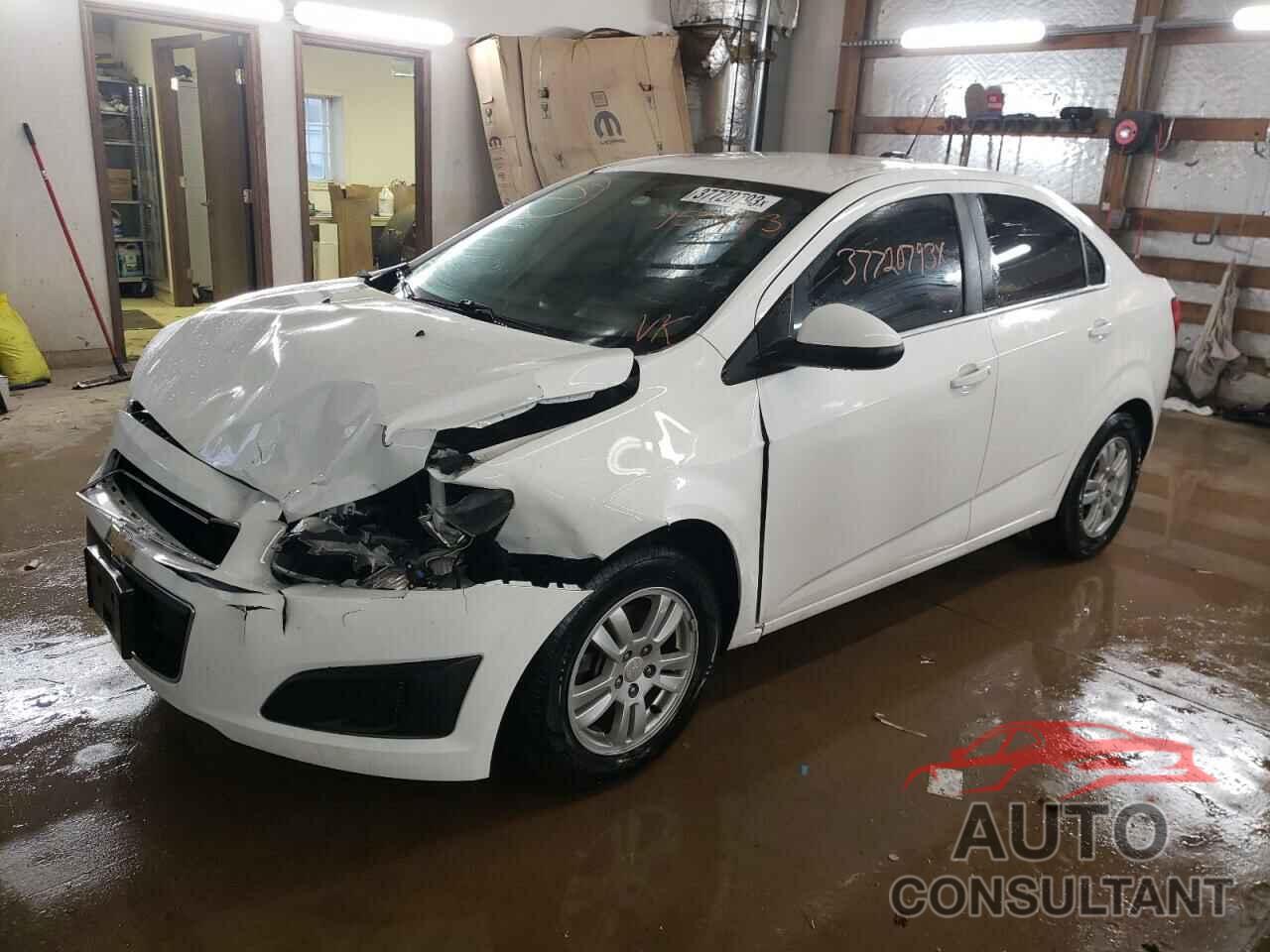 CHEVROLET SONIC 2016 - 1G1JC5SH5G4155943