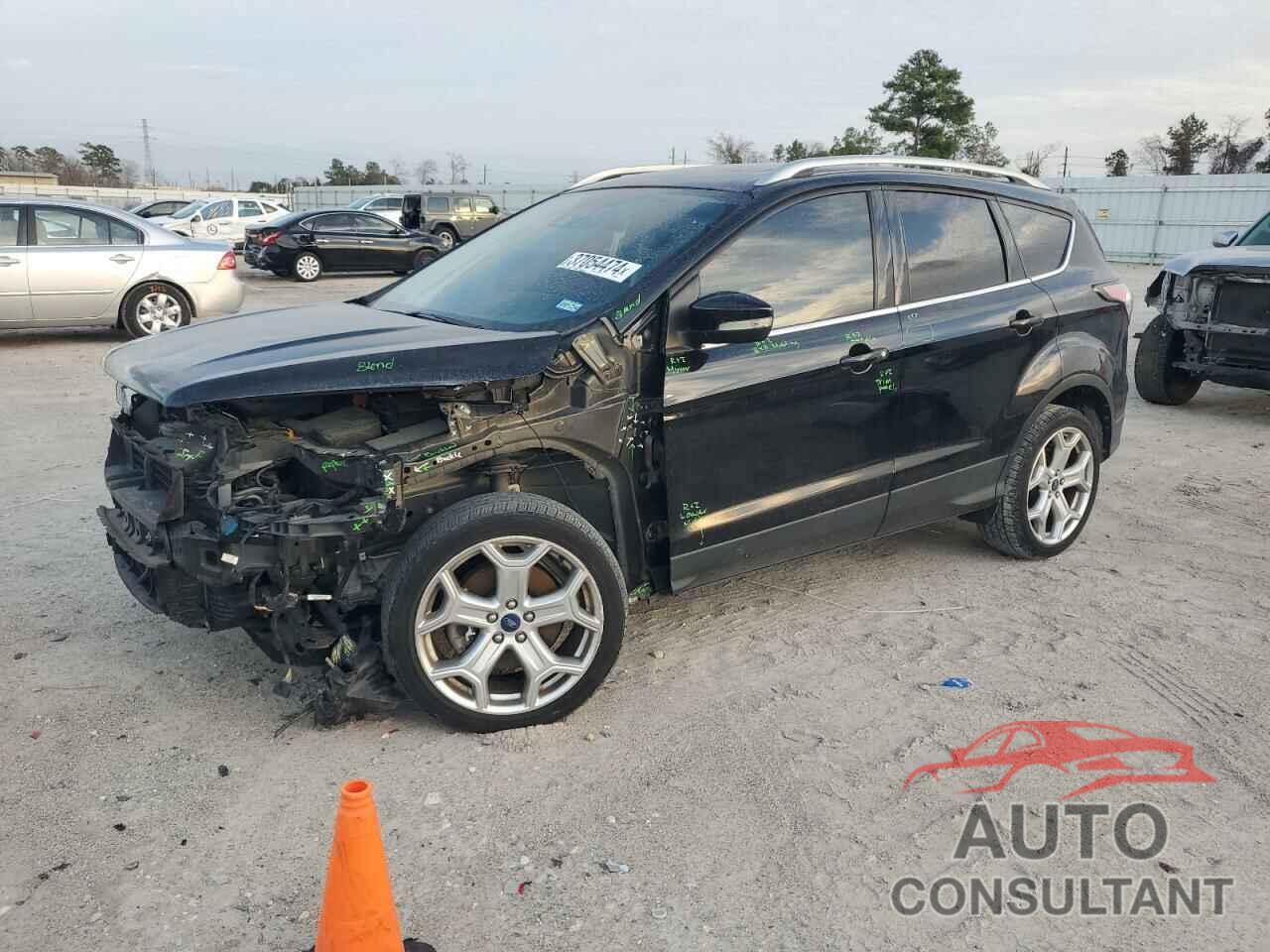 FORD ESCAPE 2017 - 1FMCU0J93HUB88690