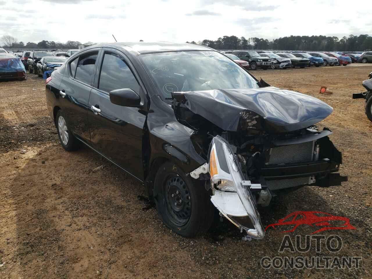 NISSAN VERSA 2019 - 3N1CN7AP1KL807090