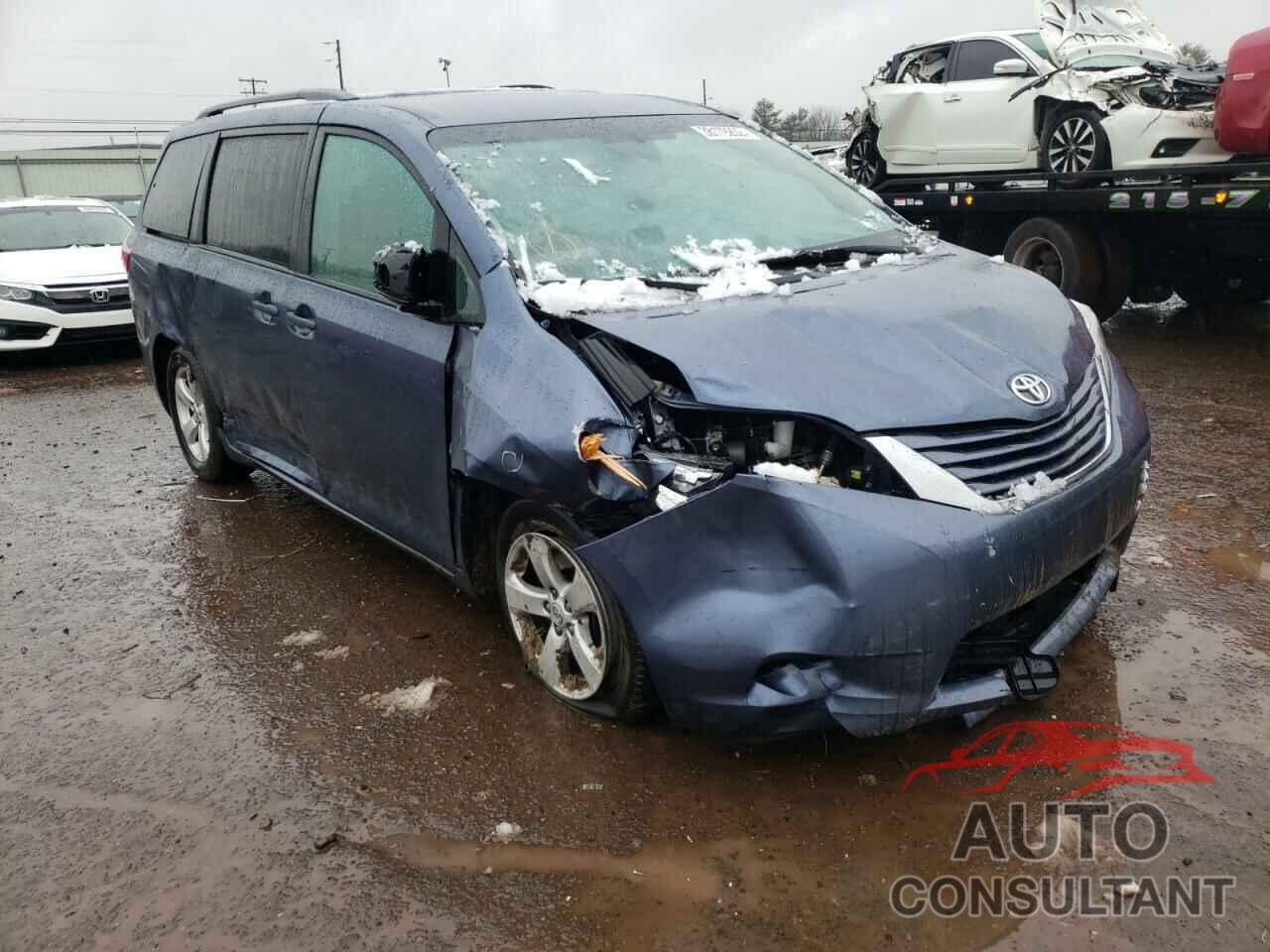 TOYOTA SIENNA 2017 - 5TDKZ3DC3HS836785