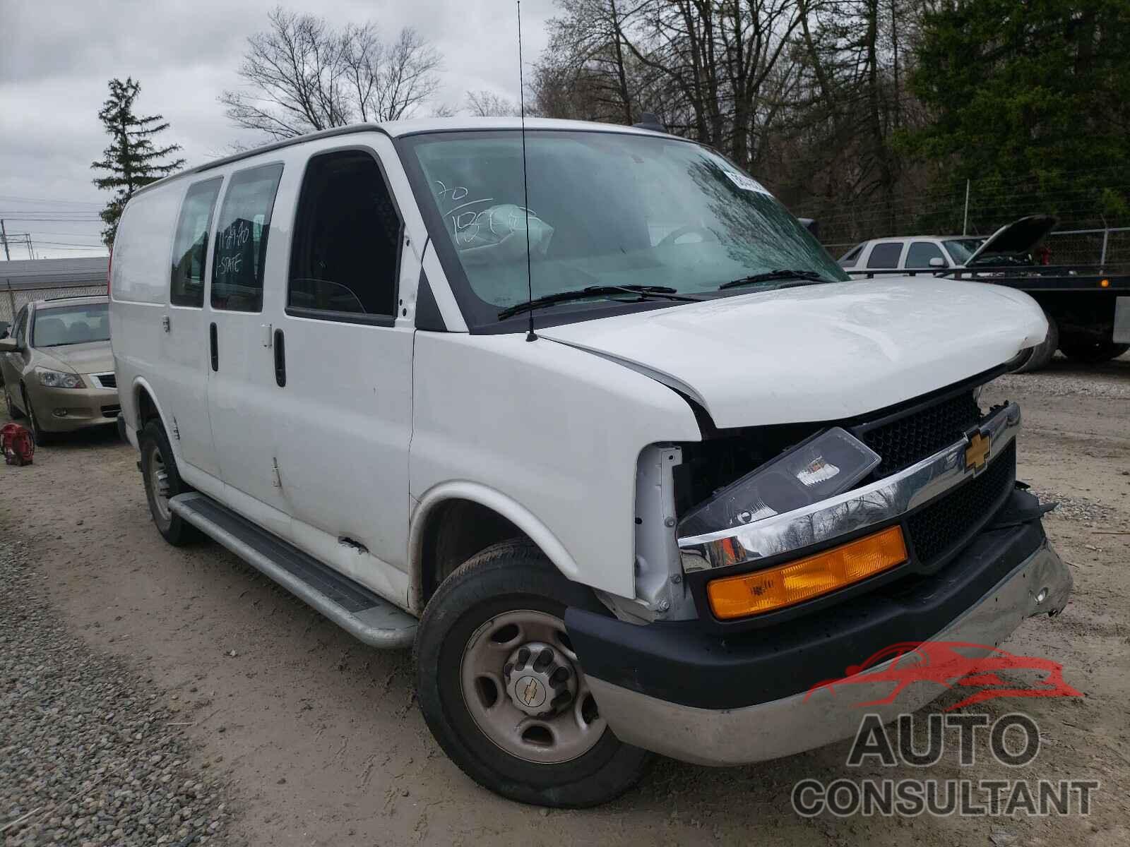 CHEVROLET EXPRESS 2020 - 1GCWGAFG6L1202436