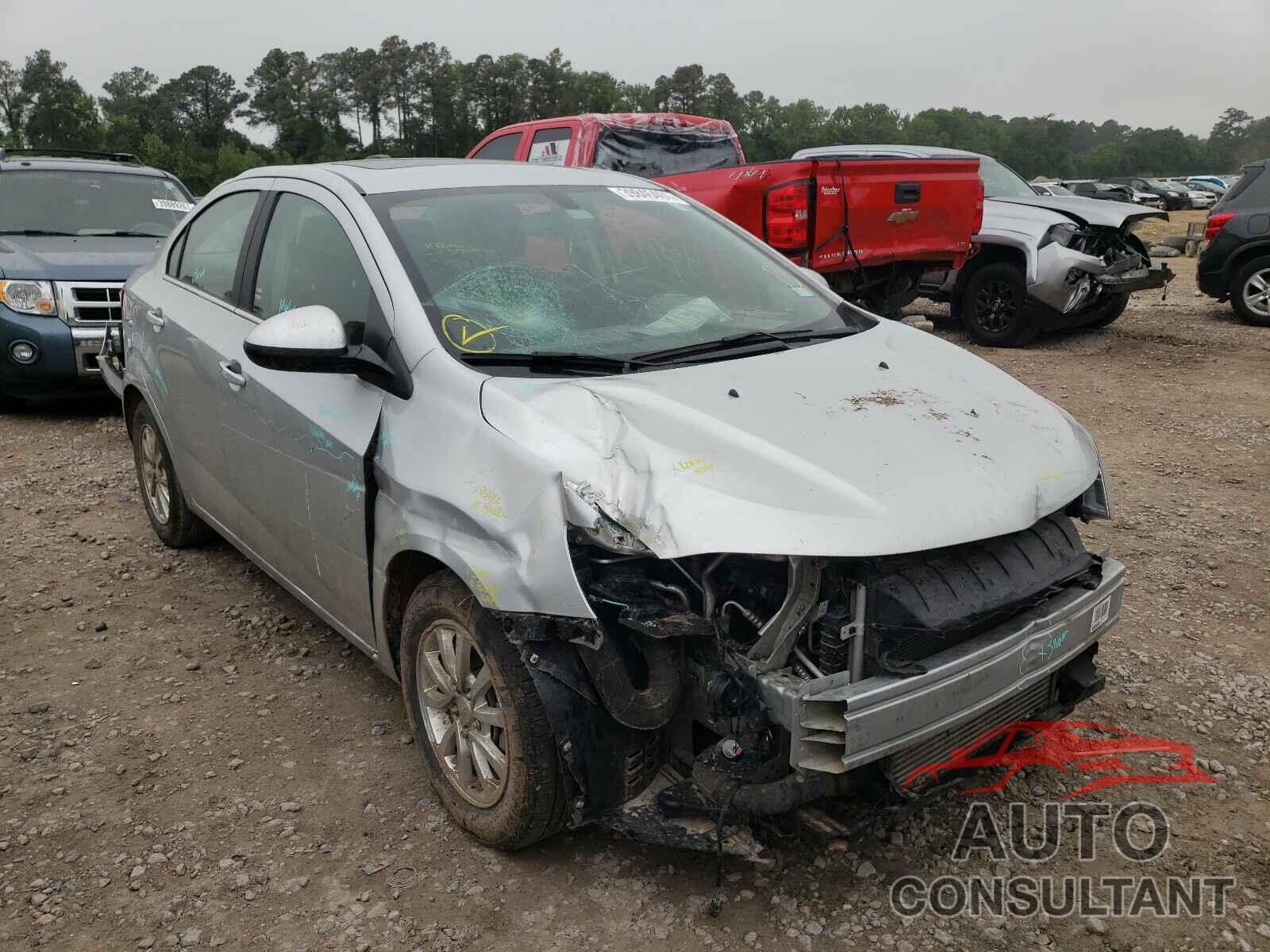 CHEVROLET SONIC 2020 - 1G1JD5SB1L4107987