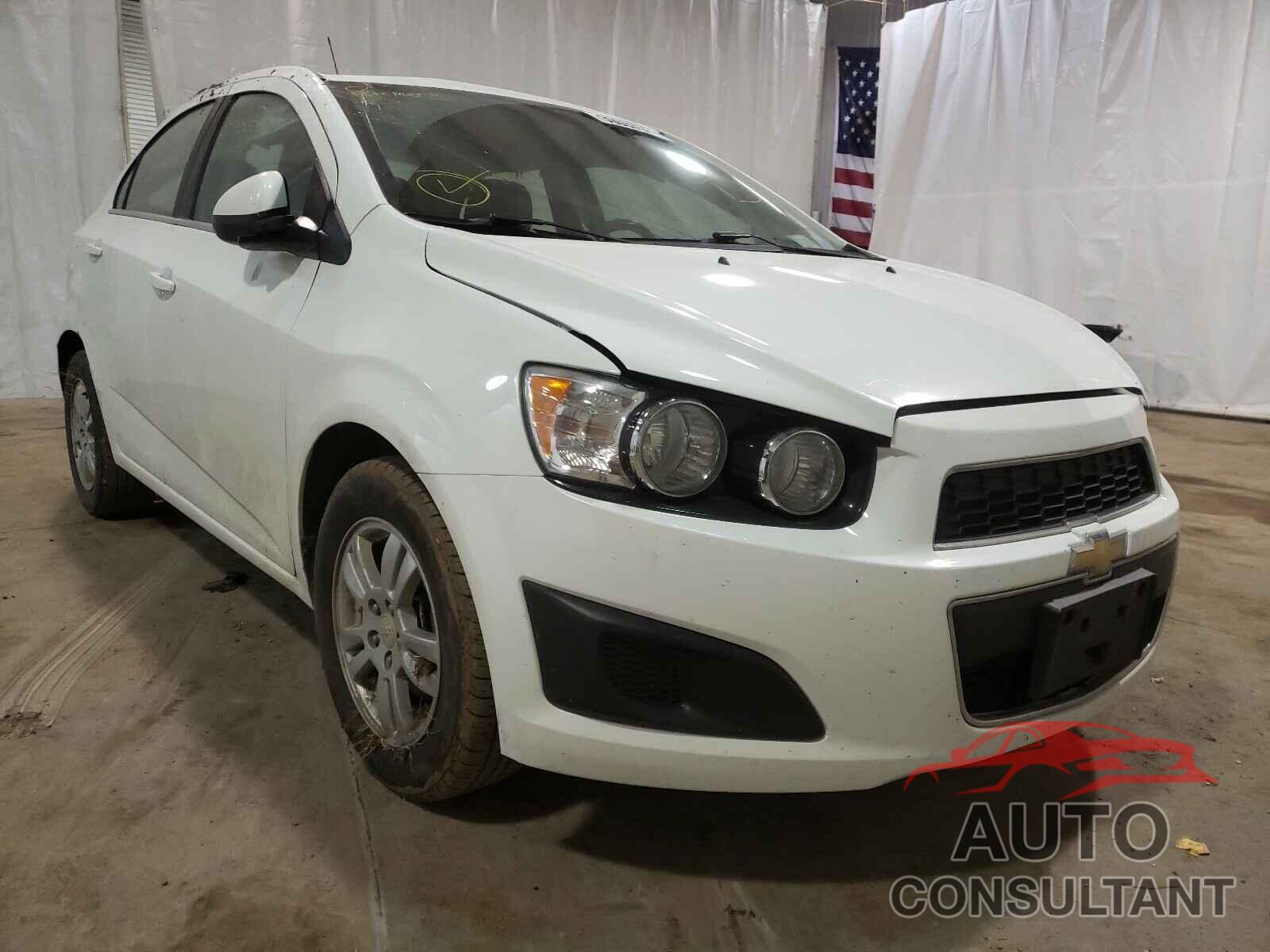 CHEVROLET SONIC 2016 - 1G1JC5SG0G4177937