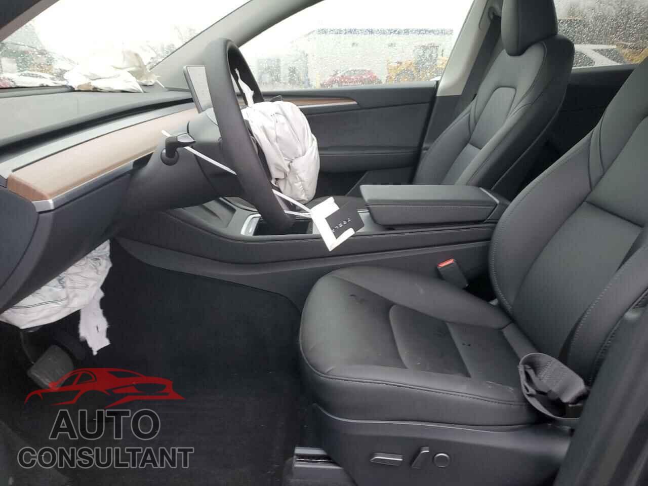 TESLA MODEL Y 2023 - 7SAYGAEE0PF972219