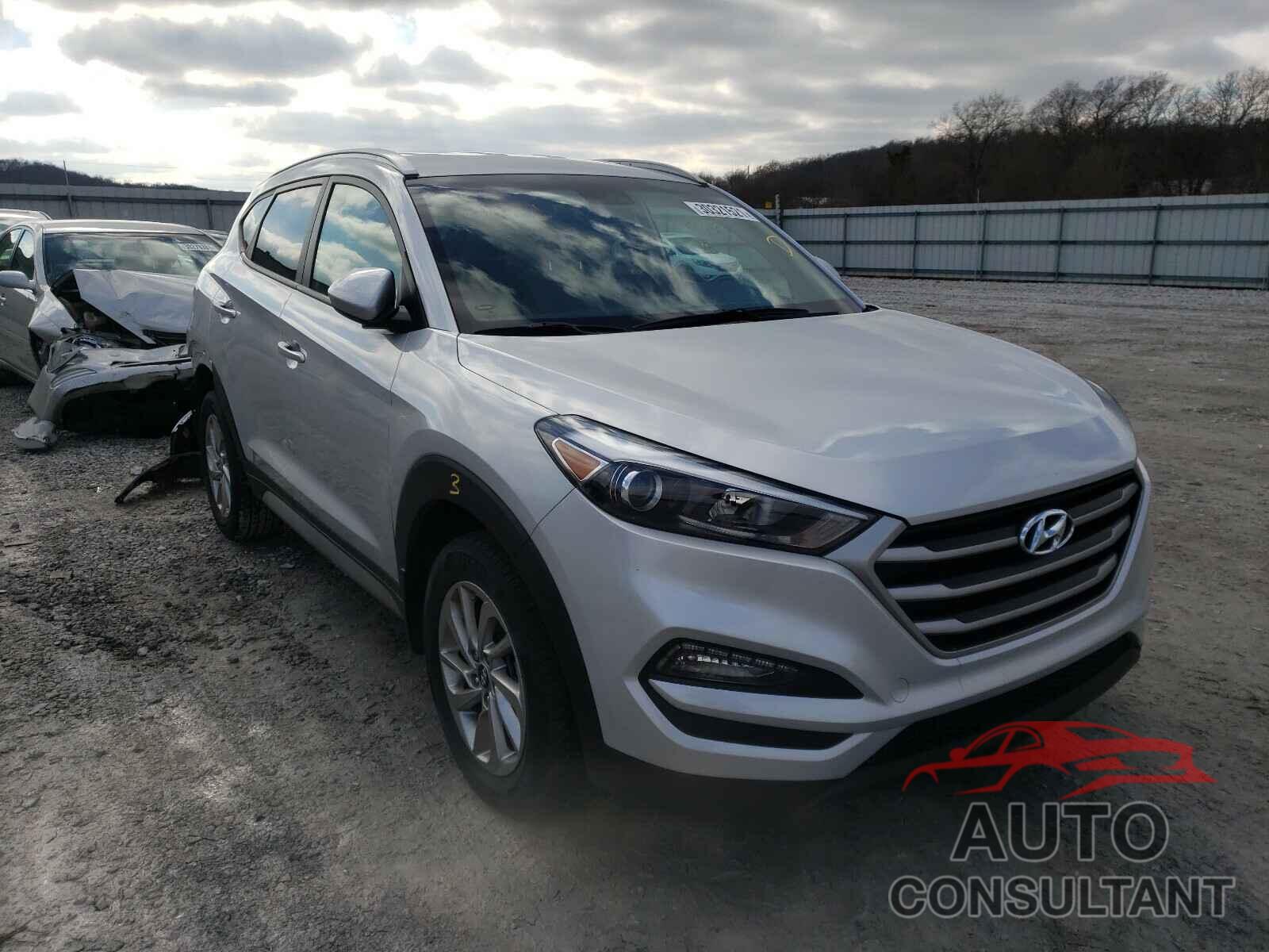 HYUNDAI TUCSON 2018 - KM8J33A4XJU623386