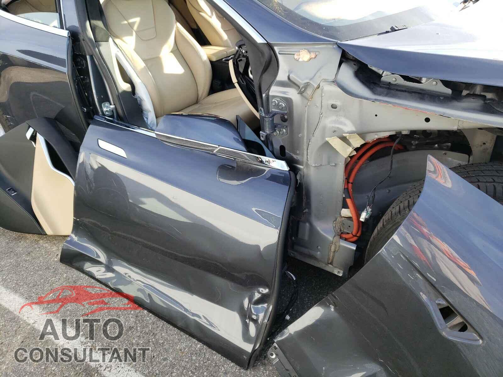 TESLA MODEL S 2017 - 5YJSA1E22HF179418