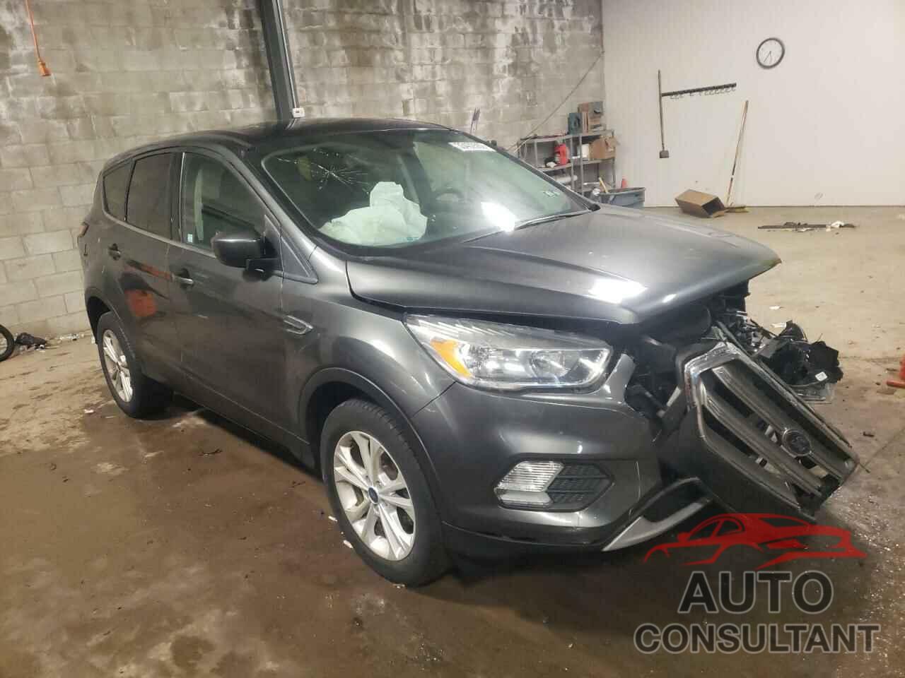 FORD ESCAPE 2017 - 1FMCU0GD5HUE83642