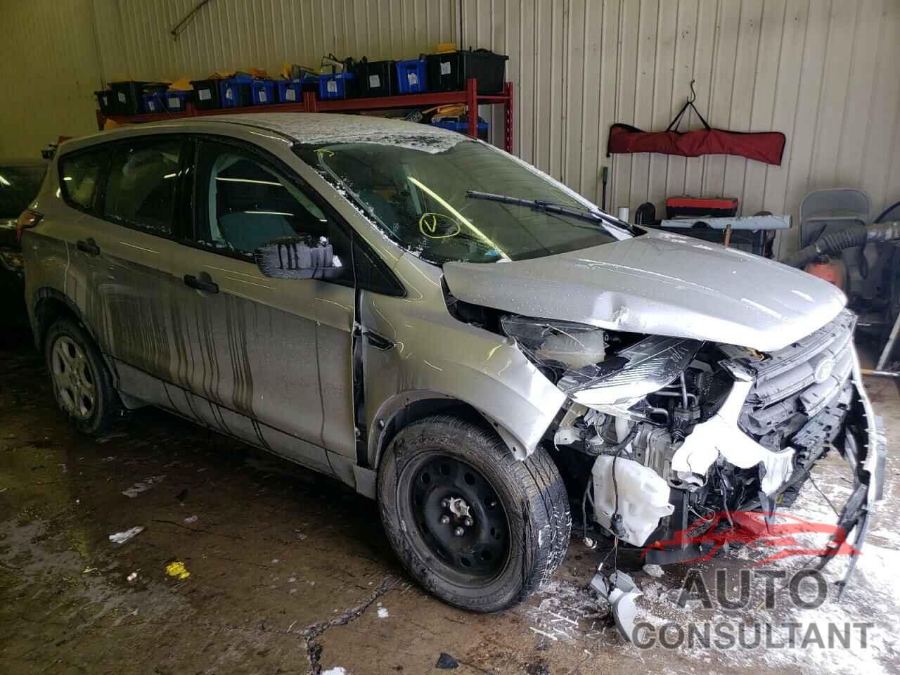 FORD ESCAPE 2017 - 1FMCU0F77HUB44229