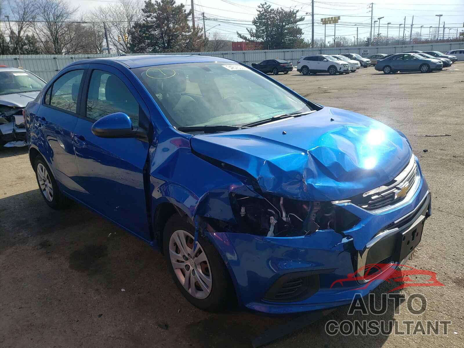 CHEVROLET SONIC 2017 - 1G1JB5SH0H4164991