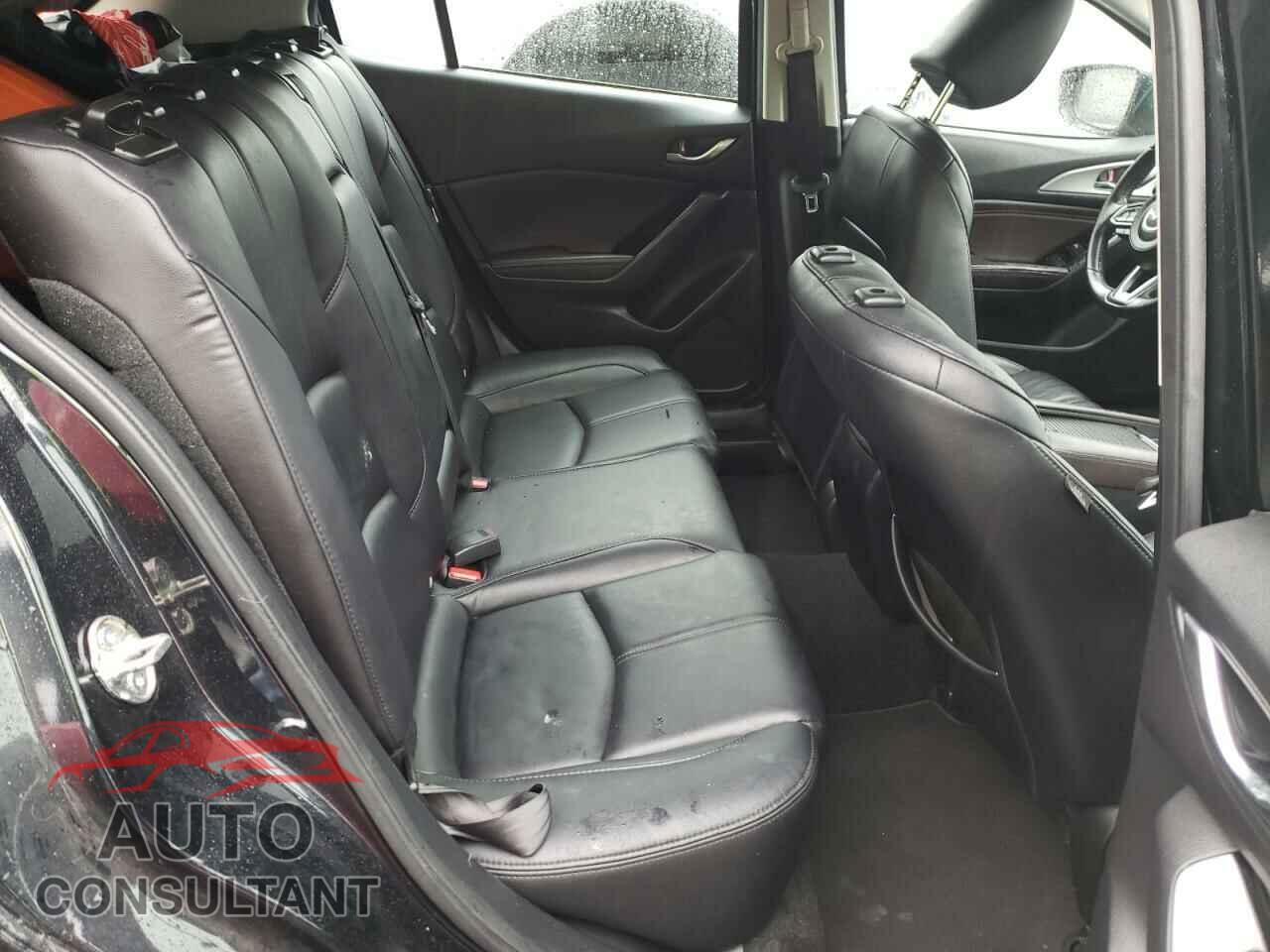 MAZDA 3 2017 - 3MZBN1L73HM155138