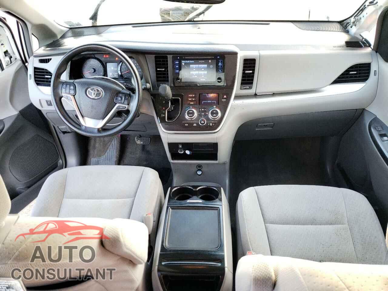 TOYOTA SIENNA 2017 - 5TDKZ3DC2HS814907