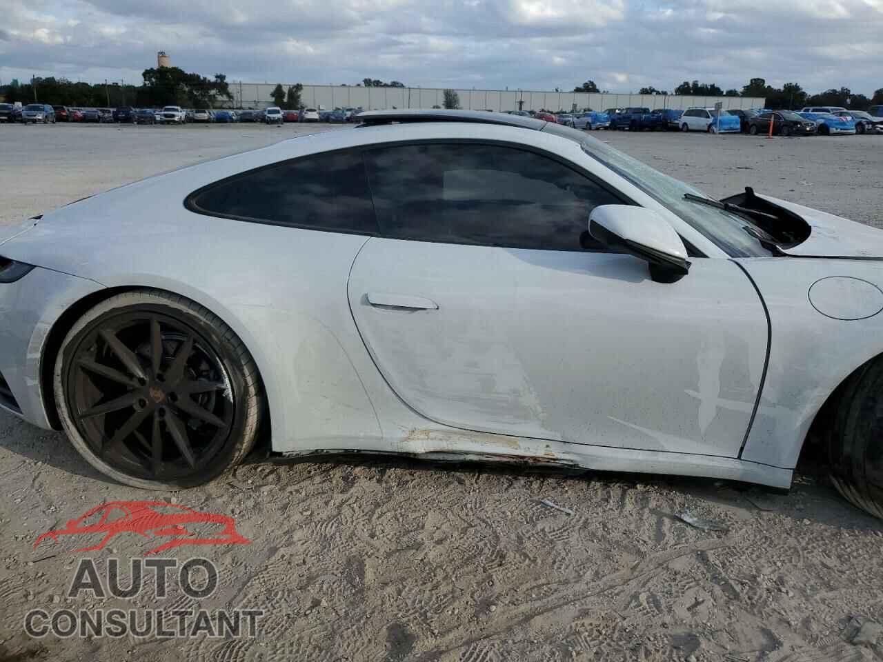PORSCHE 911 2021 - WP0AA2A99MS205305