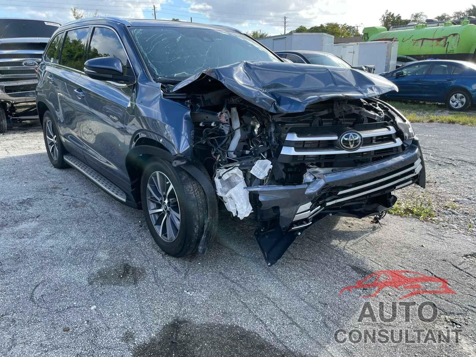 TOYOTA HIGHLANDER 2019 - 5TDKZRFH9KS309238