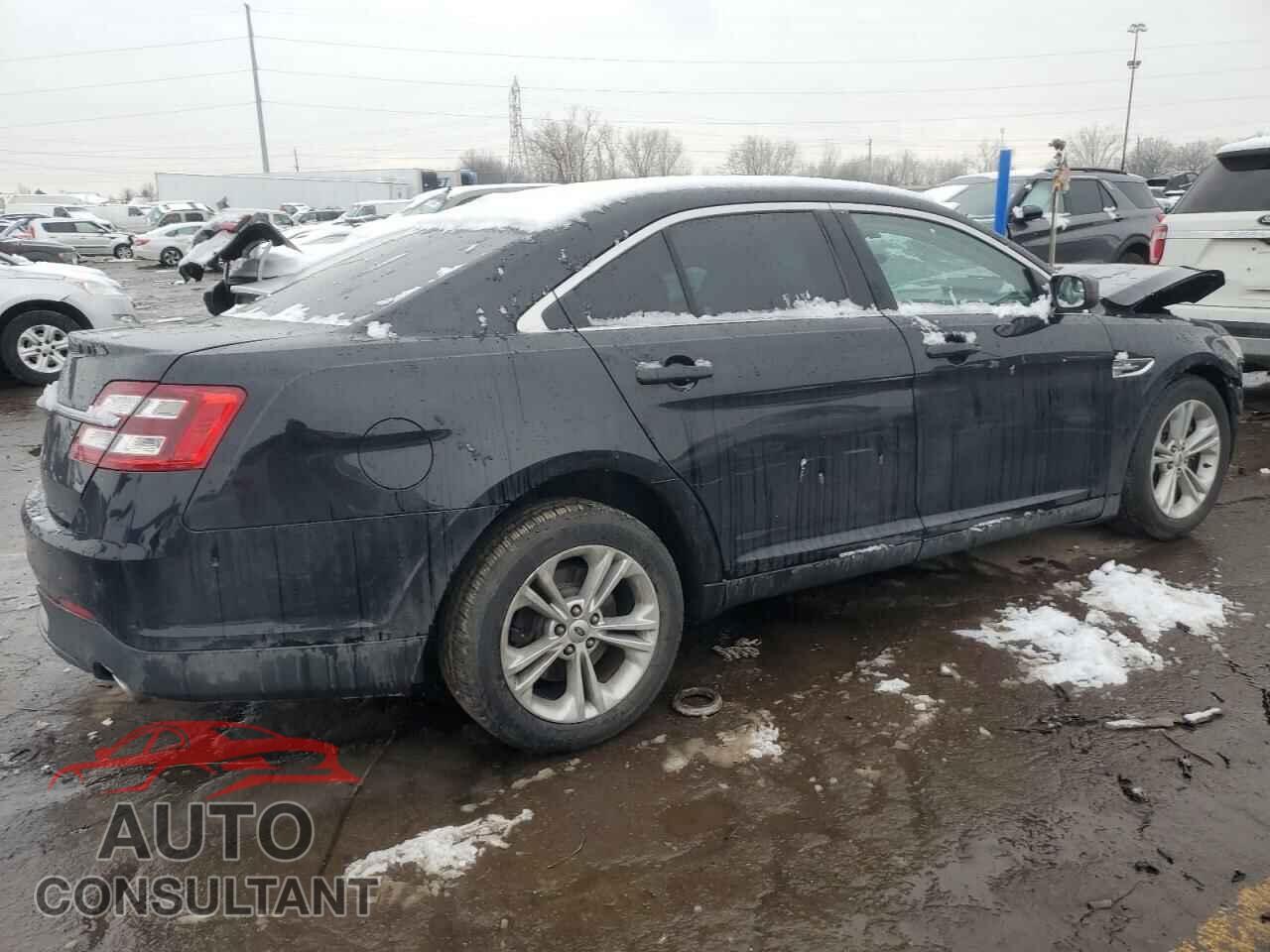 FORD TAURUS 2017 - 1FAHP2D80HG124210