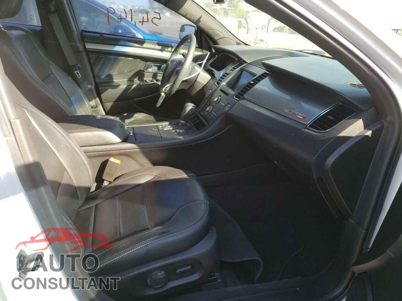 FORD TAURUS 2017 - 1FAHP2E92HG142795
