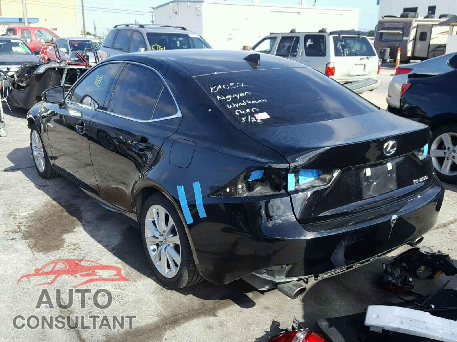 LEXUS IS 250 2015 - JTHBF1D28F5044590